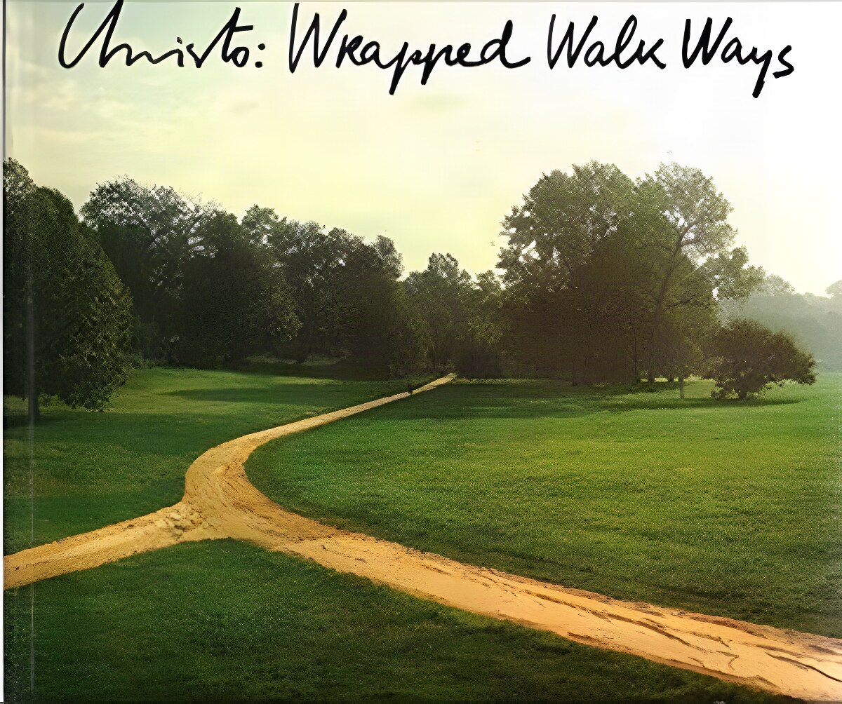 Christo: Wrapped Walk Ways: Loose Park, Kansas City, Missouri, 1977-78 by: Ellen R. Goheen; Christo [Illustrator]; Wolfgang Volz [Photographer];