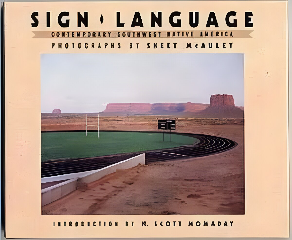 Sign Language: Contemporary Southwest Native Americaby: Skeet McAuley (Photographer) 
