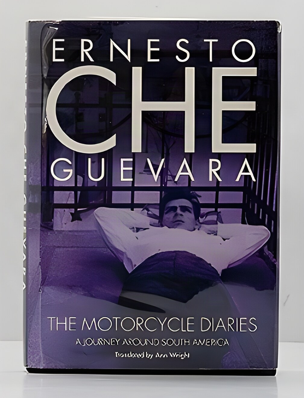 Motorcycle Diaries, The: A Journey Around South Americaby: Che Guevara, Ernesto