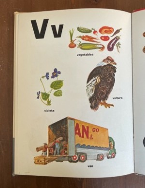 F. Rojankovsky's ABC - An Alphabet Of Many Thingsby: Feodor Rojankovsky