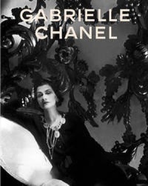 Gabrielle Chanel: Fashion Manifestoby: Miren Arzalluz
