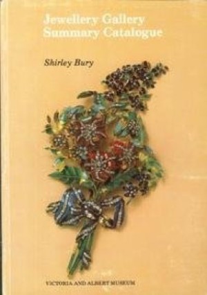 Jewellery Gallery Summary Catalogueby: Bury, Shirley (Editor)