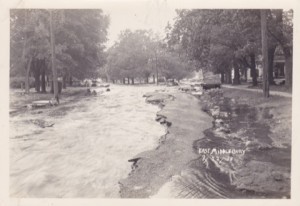 ORIGINAL PHOTO/BW/ Vermont flood/1938/ East Middleburyby: N/A