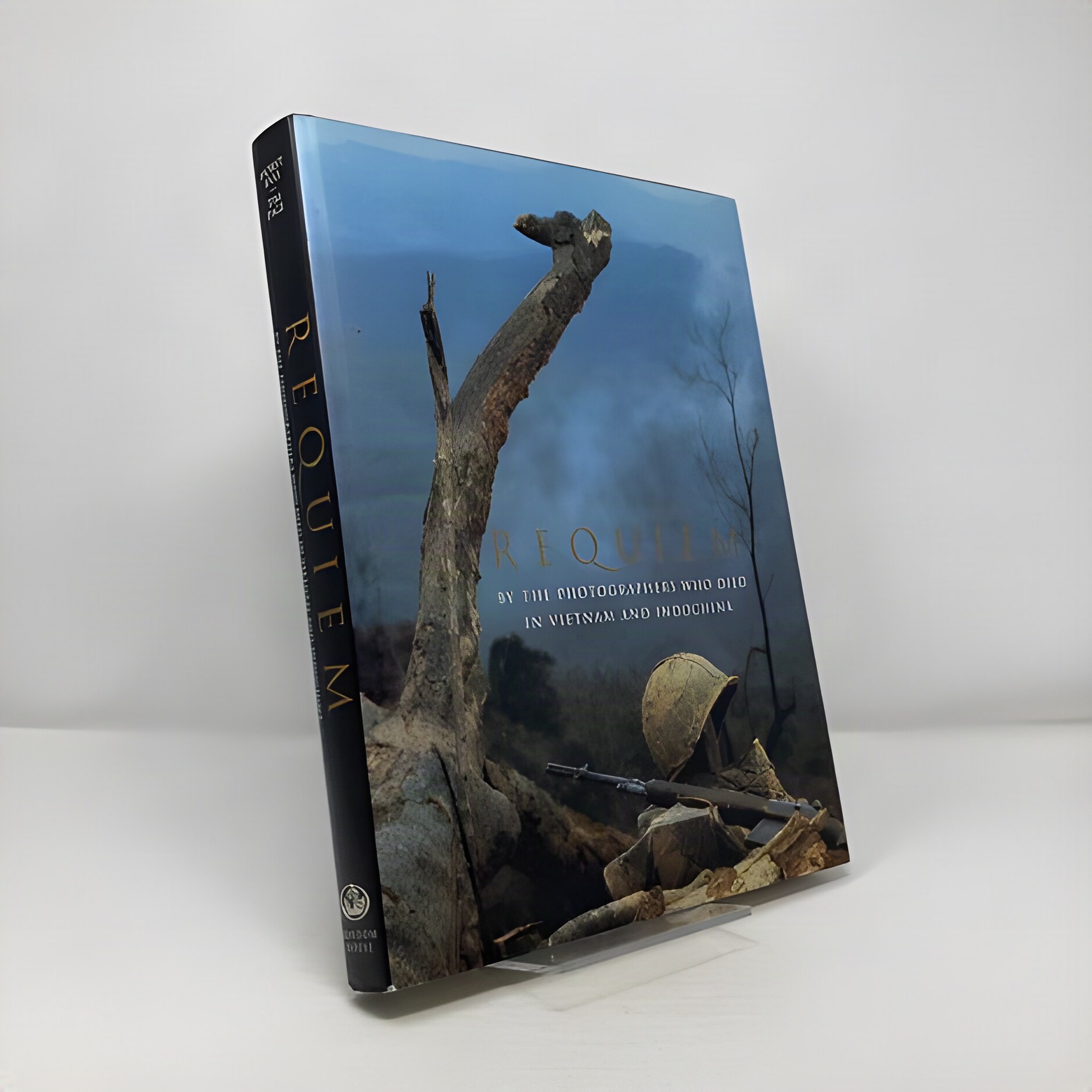 Requiem: By the Photographers Who Died in Vietnam and Indochina by: Faas, Horst [Editor]; Page, Tim [Editor];