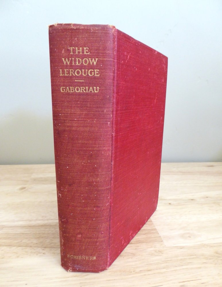 The Widow Lerougeby: Emile Gaboriau,  Louise L. Heustis (Illustrator) 