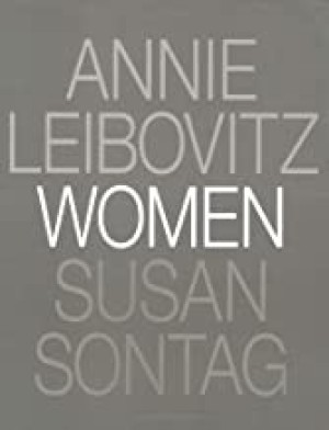 Womenby: Leibovitz, Susan Sontag, Annie